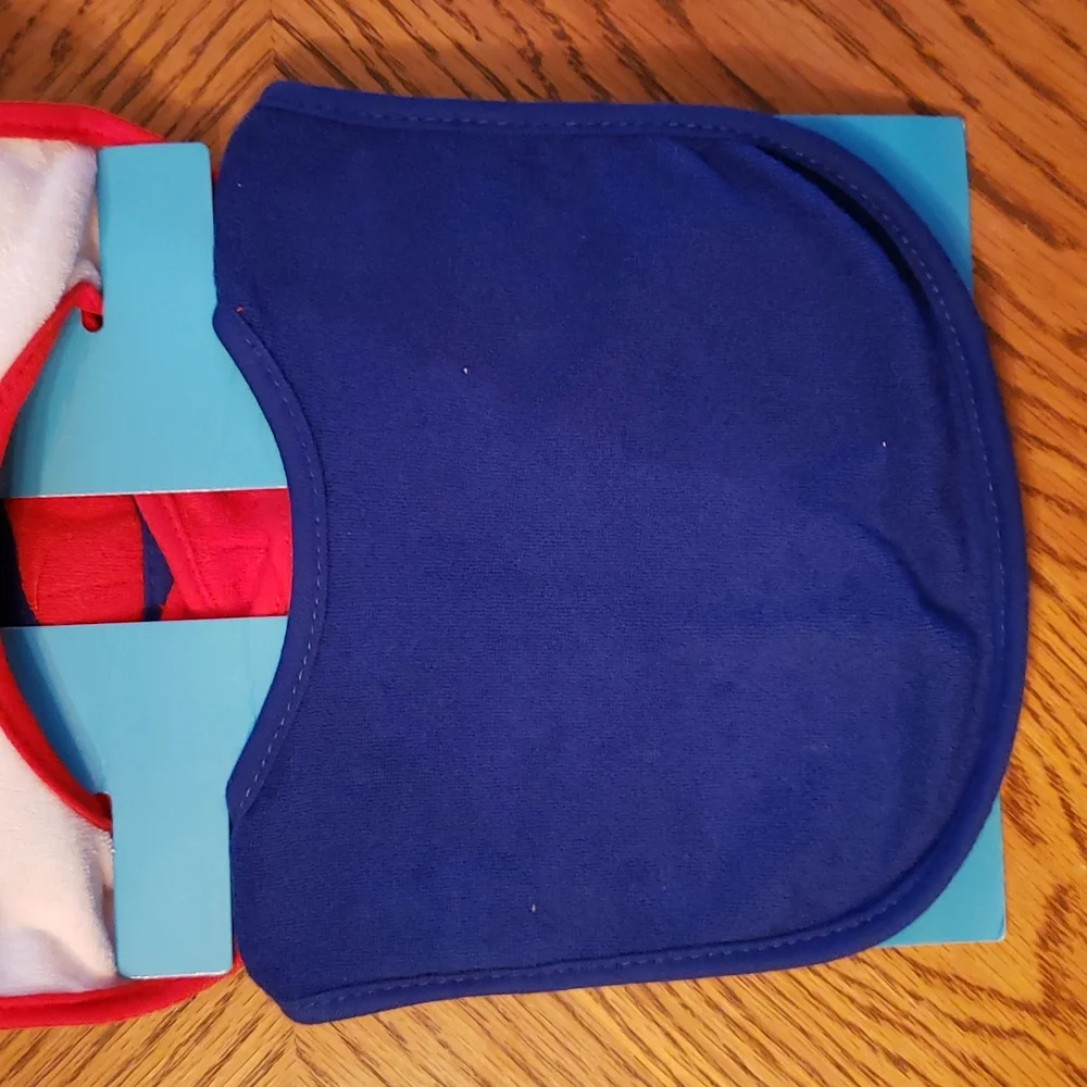 8 Pack of Baby Bibs by Safety 1st New